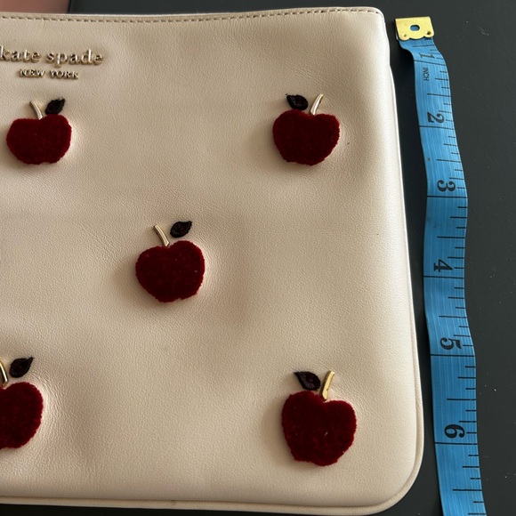 Unique NWT Kate Spade Apple Toss Flocked Pouch Wristlet - Picture 5 of 16